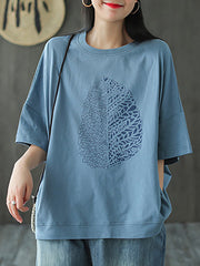 Halbärmliges Sommer-T-Shirt aus Baumwolle mit Blattdruck